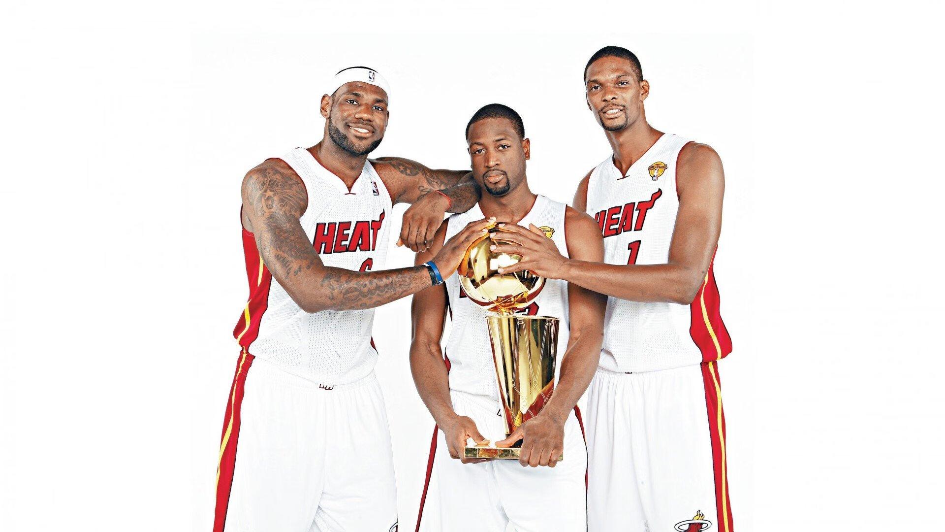 CBA季后赛激战正酣 广东队逆转辽宁队夺关键胜利